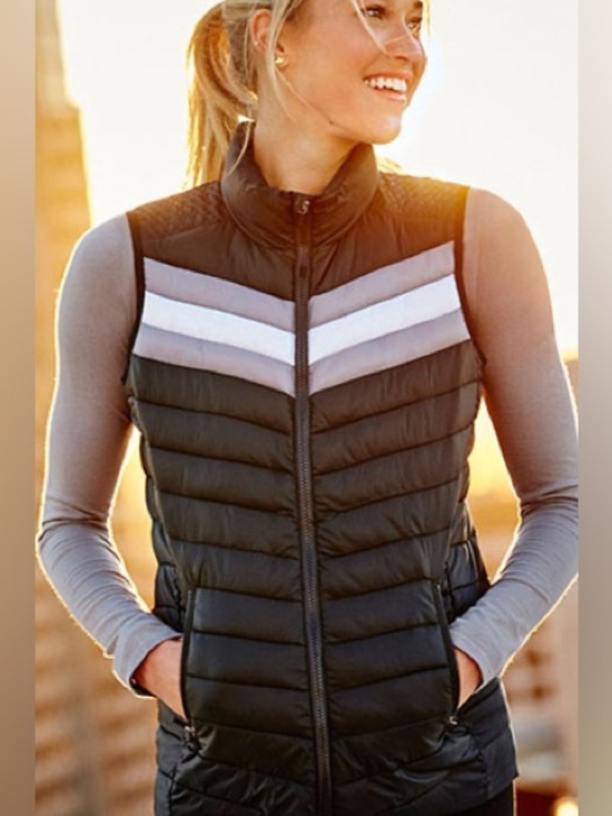 Fabletics Jackets & Blazers - Fabletics Black Quilted Puffer Vest Gray White Chevron Active Yoga Comfy Light